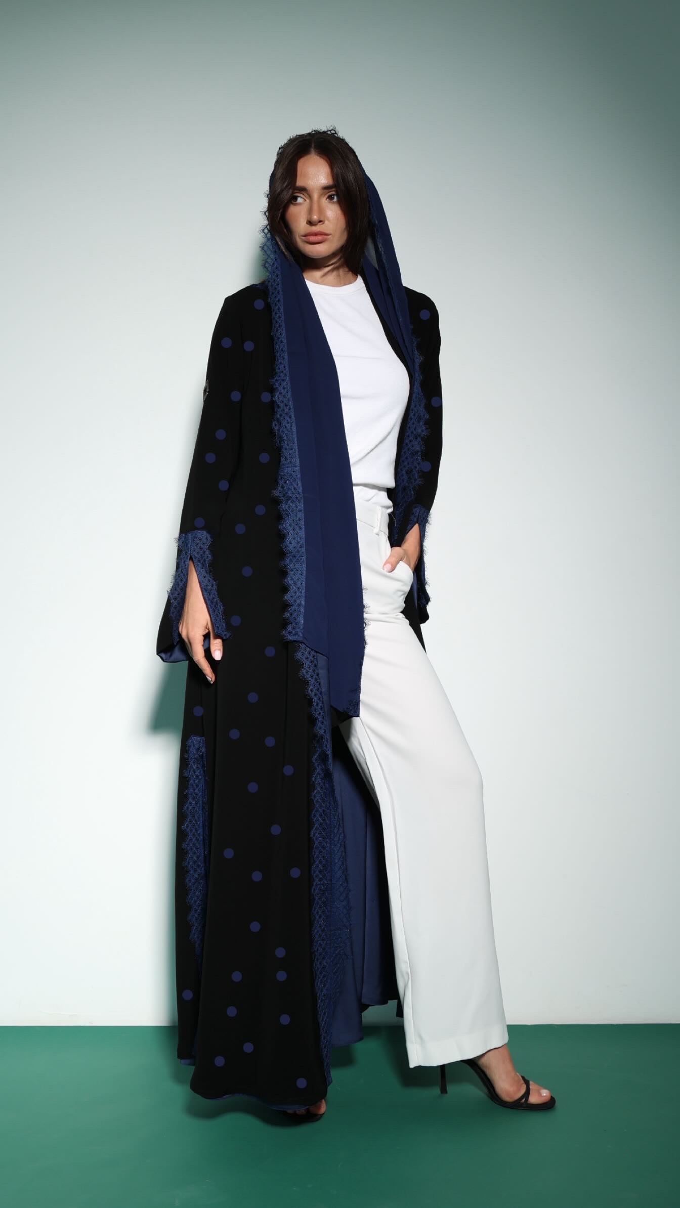 Dots abaya
